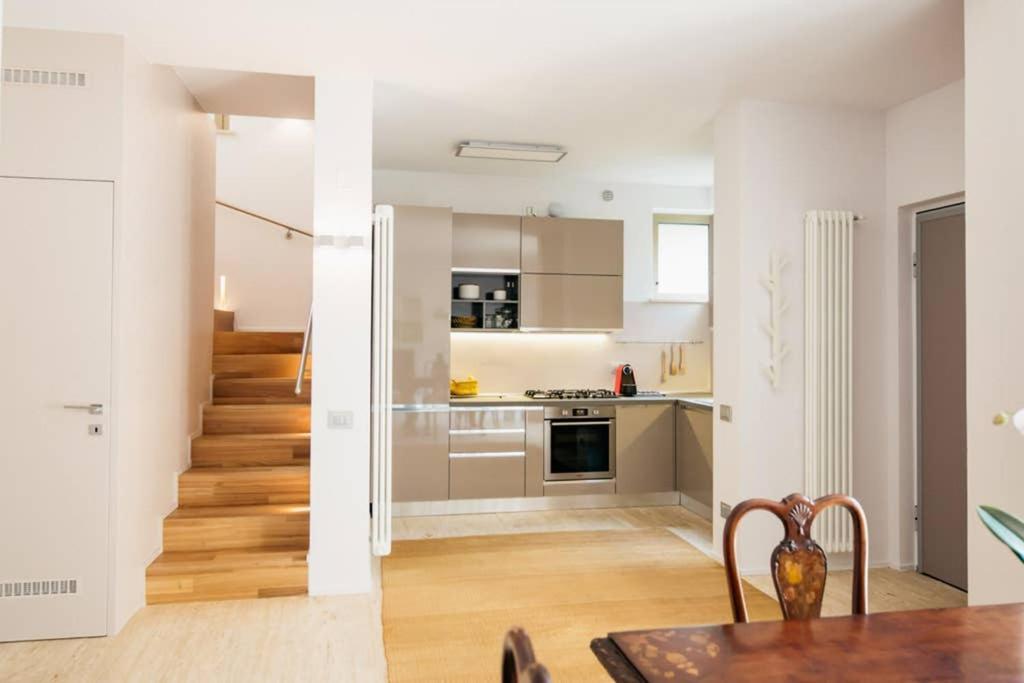 ガルドーネ・リヴィエラ Casa Chiaraヴィラ エクステリア 写真